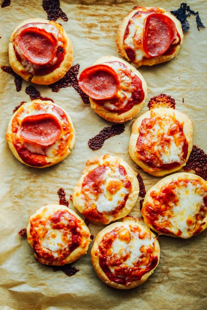 mini pizzas for the lunchbox 